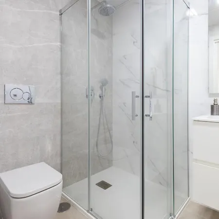 Sunset Cliffs Deluxe بينايدورم