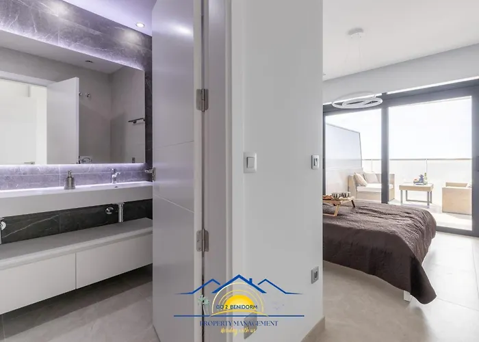 Sunset Cliffs Deluxe Апартаменты *