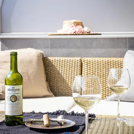 Sunset Cliffs Deluxe Apartamento *